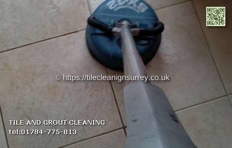 Advantages of specialist tile cleaning in Banstead